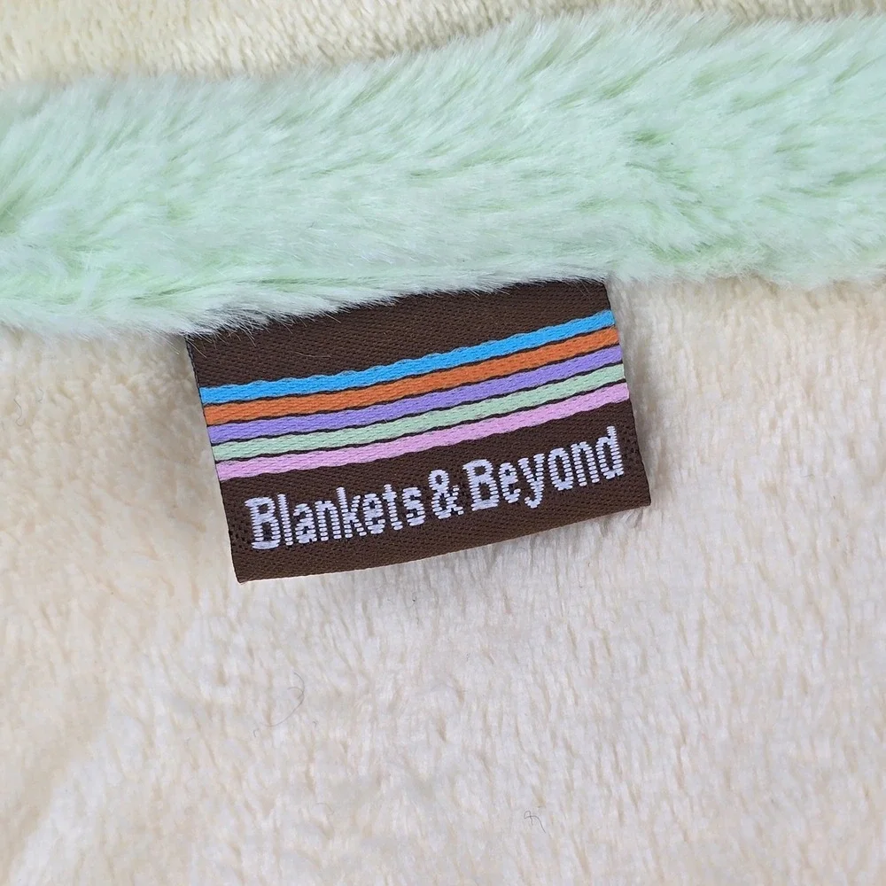 Blankets & Beyond Hooded Hood Bear Ear Baby Blanket Yellow Green Plush Faux Fur